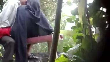 porn! As outdoors of an Desi52 amateur couple she in hijab