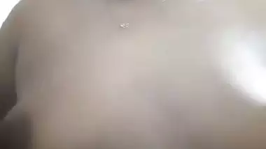 Bengali Desi Bhabhi's wet XXX bush is the main character of porn show