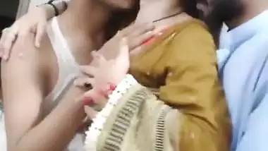Two Hyderabad boys and a hot babe’s live xxx video